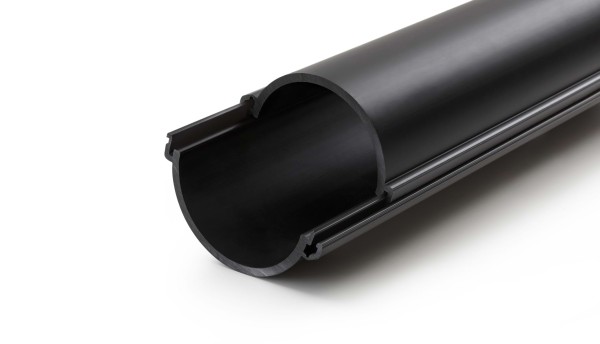 Mähkantenschutz für Leerrohren an PV Freiflächen