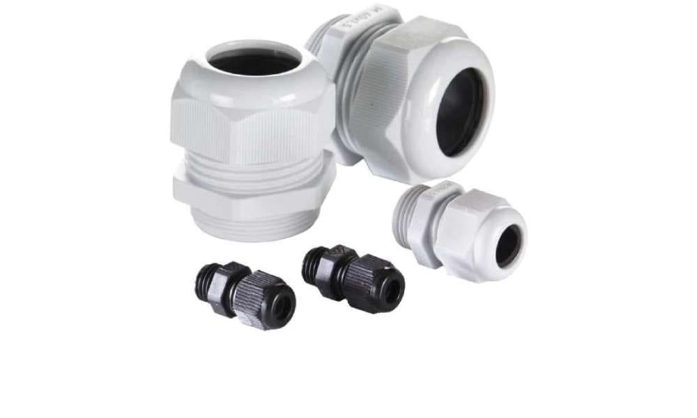 Kabelverschraubungen PG und metrisch für sichere elektrische Verbindungen