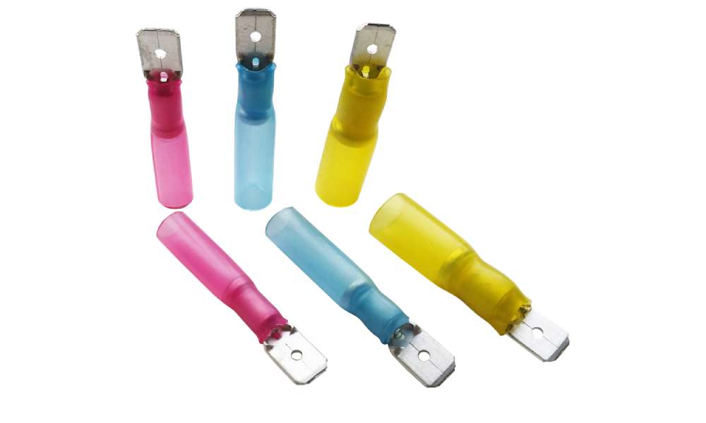 Flachsteckhülsen und andere Stecker für den Maschinenbau